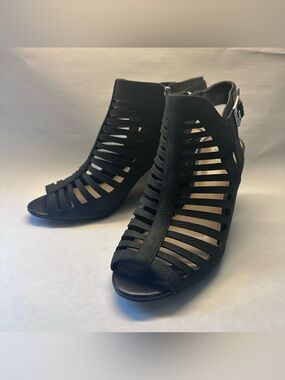 Vince Camuto Ecroya Black Suede Strappy Cage Gladiator Sandals S 12 42